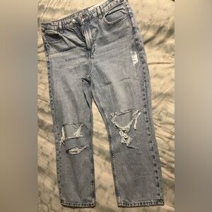 BRAND NEW American Eagle Mom Jeans with comfort waistband, size 16short